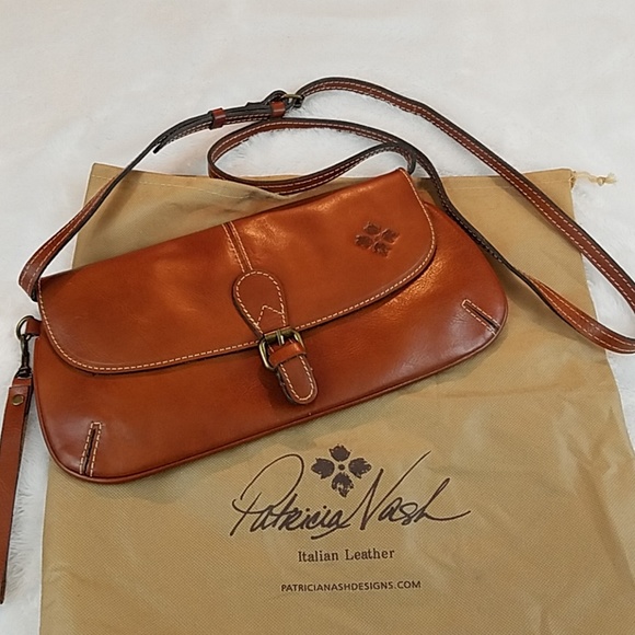 Patricia Nash Handbags - Patricia Nash smooth leather crossbody purse